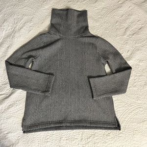 Banana Republic Herringbone Sweater